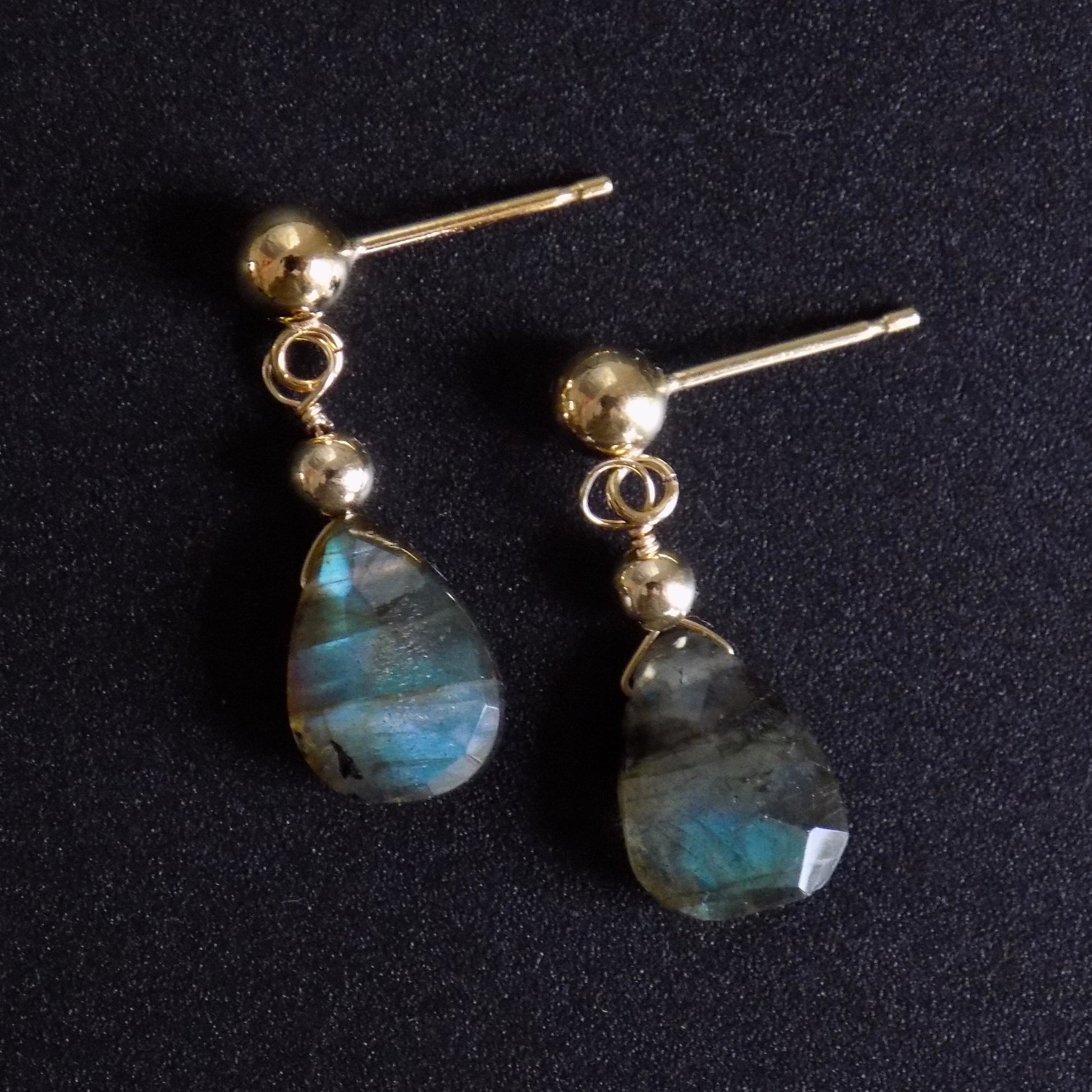 Faceted labradorite 4mm stud earrings